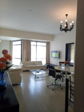 Family Apartment At Times Square